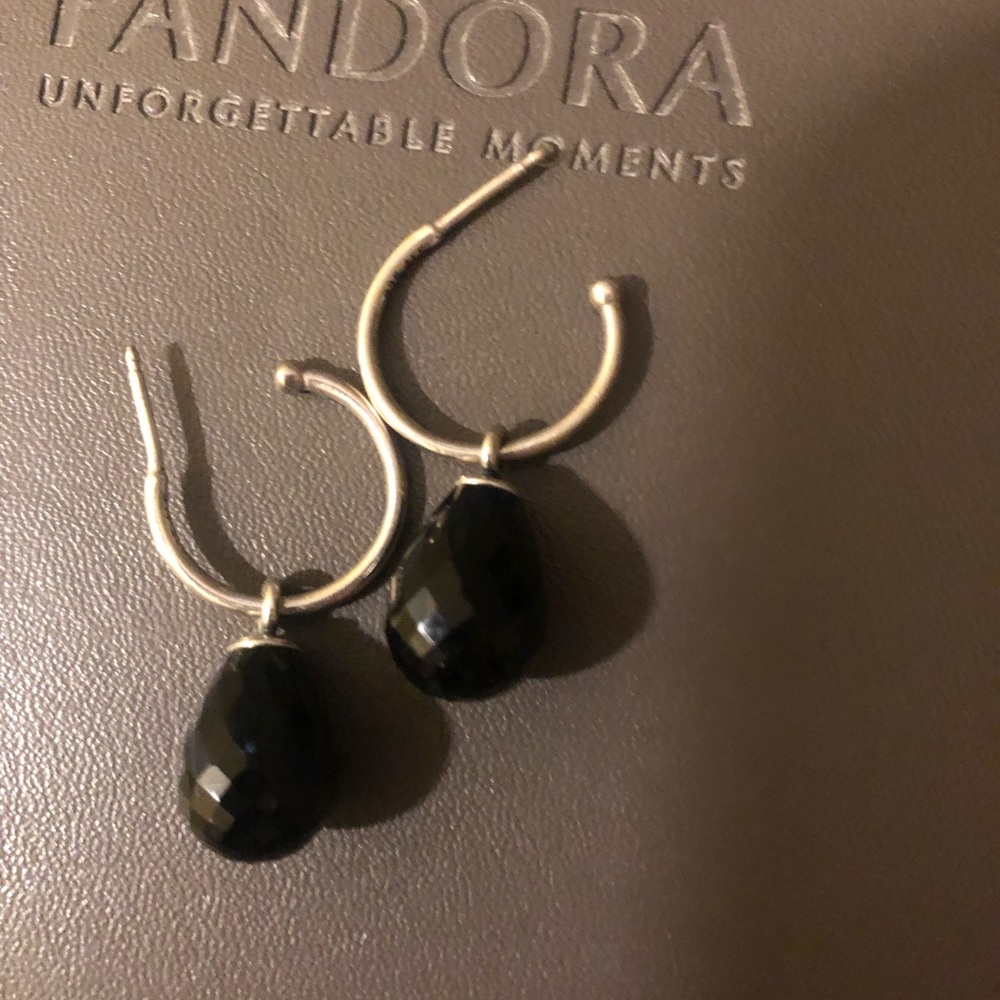 Pandora Retired black onyx